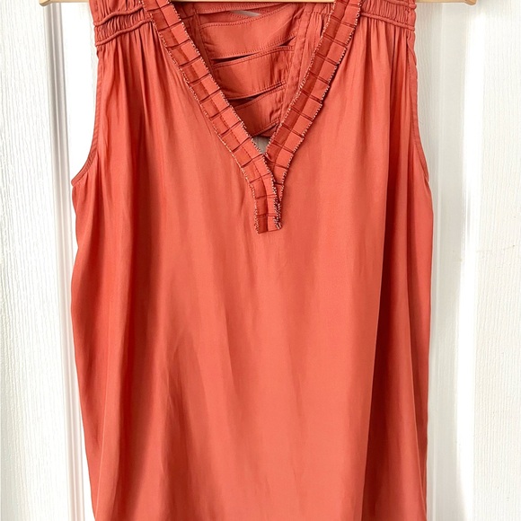 Catherine Malandrino Coral Sleeveless Blouse Ruffle Trim Ladder V-Neck Size M - Picture 9 of 9